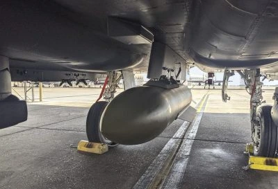 США вперше застосували нові бомби GBU-72/B: що це за зброя
