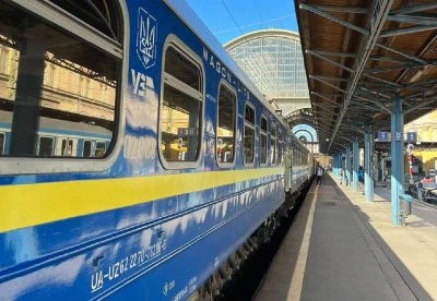 Армія РФ атакувала Одеську залізницю: під час евакуації загинула провідниця