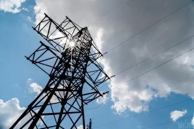 В Україні побільшало відключень світла через атаку РФ: в "Укренерго" розкрили деталі
