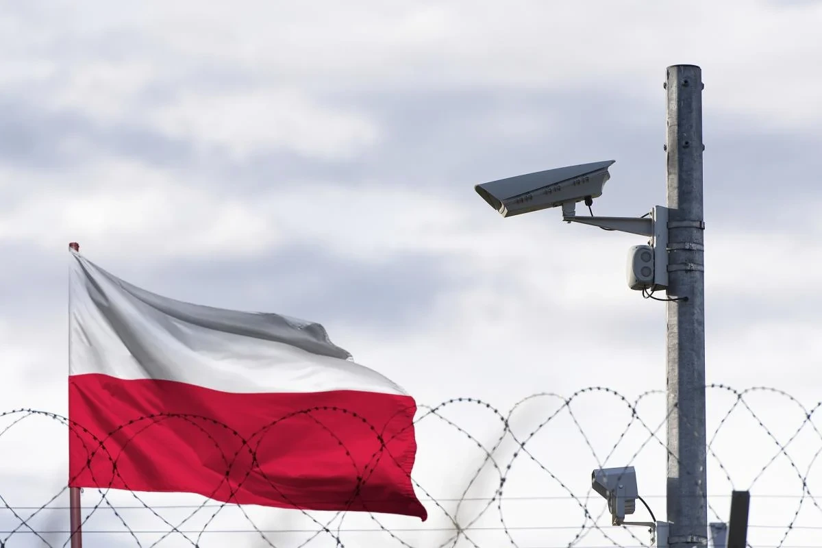 Обмеження для військовозобов'язаних українців в Польщі: журналіст розповів, чи можливо це